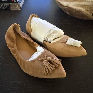 J Crew pointy toe tassel loafer tan size 5 1/2 (6) New